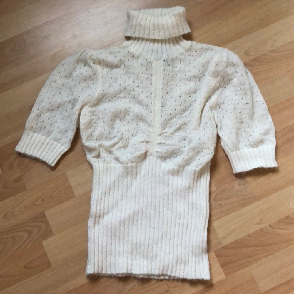 Moda international turtleneck sweater